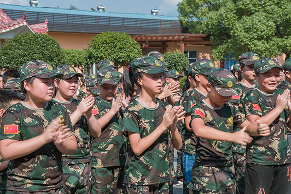 鐵血獵人軍事夏令營