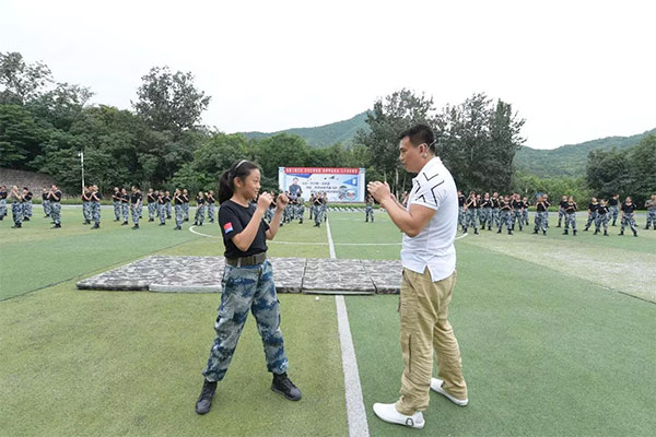 北京安全軍事夏令營(yíng)